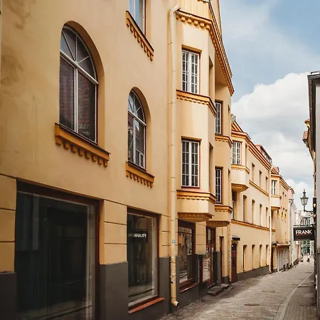 In Old Town, Cozy & Convenient - C Daire Tallinn