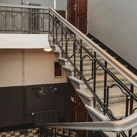 Appartement In Old Town, Cozy & Convenient - C