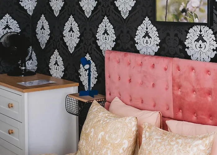 Apartman In Old Town, Cozy & Convenient - C *